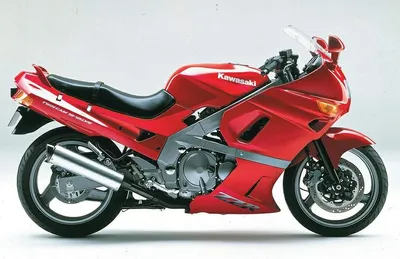 Купить б/у мотоцикл Kawasaki ZZR 400 карбюратор 6 передач чёрный  спорт-туризм 1999 года по цене 220000 рублей №21532606 в Москве