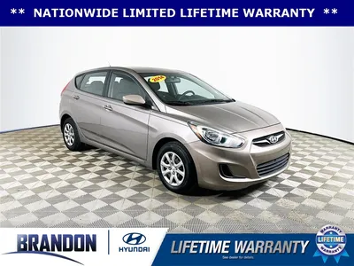 2013 Hyundai Accent SE 5-Door