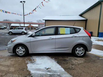 2014 Hyundai Accent GLS 5-door Review Editor's Review | Car Reviews |  Auto123