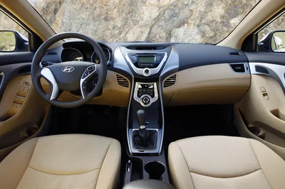 New Car Review: 2011 Hyundai Elantra