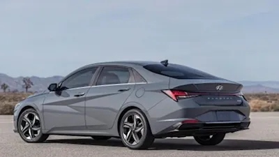 Can 40 mpg give Elantra an edge? - CNET