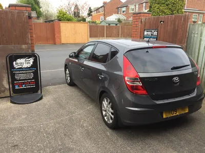 2009 Hyundai i30 in this afternoon for 5% Carbon Limo tints to the rear. |  Merseyside, Car wrap, Hyundai