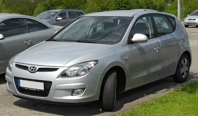 File:Hyundai i30 front 20100516.jpg - Wikimedia Commons