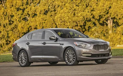 2019 Kia K900 Luxury - Review by Ben Lewis » ROAD TEST REVIEWS »  Car-Revs-Daily.com