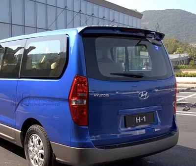 Private Luxury Van from Hyundai Korea. Hyundai H1 Editorial Image - Image  of asian, editorial: 162795800
