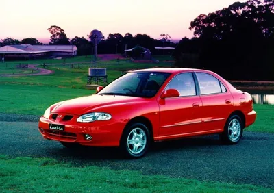 1999 Hyundai Lantra SE — Turn 6 Garage