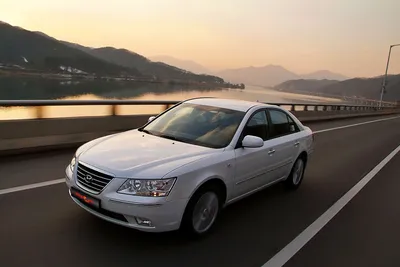 File:Hyundai Sonata F24 NF Powder White Pearl (3).jpg - Wikipedia