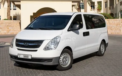 Аренда минивэнов Hyundai H1 черный с водителем в Москве, цена от 1000 р/ч
