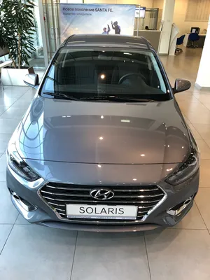 Фото Hyundai Solaris серого (Urban Gray) цвета кузова