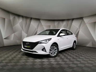 Белый Hyundai Solaris 2021 года с пробегом по цене 1 790 000 руб. в  Новосибирске