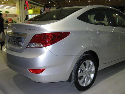 Hyundai Solaris 1.6 бензиновый 2012 | Серебристый металлик на DRIVE2
