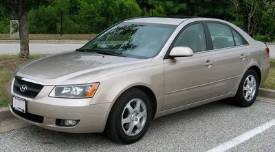 2006 07 Hyundai Sonata Stock Photo - Alamy