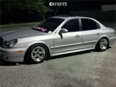 2005 Hyundai Sonata GLX with 18x9 Work Xd9 and Hankook 245x40 on Coilovers  | 336131 | Fitment Industries