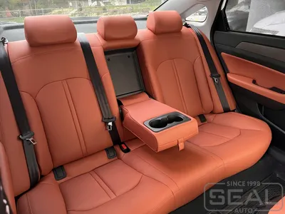 Трансфер и аренда автомобиля Hyundai Sonata с водителем чёрного цвета, 2023  года с водителем