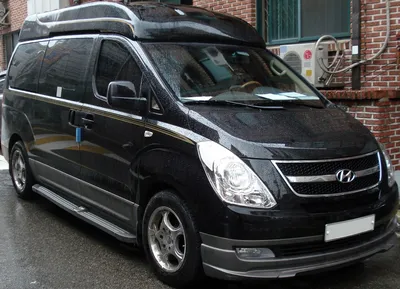 File:20100812 hyundai grand starex limousine 1.jpg - Wikimedia Commons