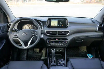Mobile-review.com Тест Hyundai Tucson. Популярный кроссовер