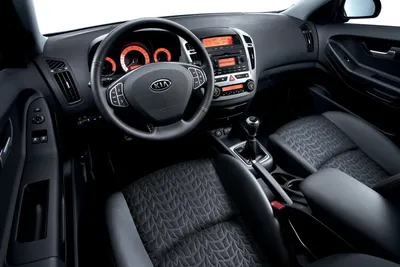 Kia pro Ceed GT (2013) - picture 4 of 7