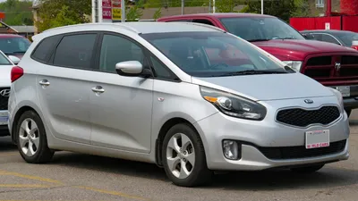 Kia Carens waiting period at 75 weeks, highest among all cars launched this  year | HT Auto