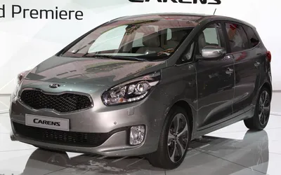 File:Kia Carens EX 2.0 2014 (13229866615).jpg - Wikimedia Commons