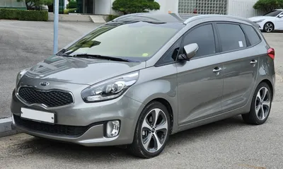 Kia Carens Images | Carens Exterior, Road Test and Interior Photo Gallery