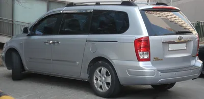 Киа Карнивал 2008 года в Старом Осколе, Продаю полностью обслуженный  автомобиль, минивэн, 7 мест, вот он реально, серый, бензин, стоимость  740тысяч рублей, АКПП