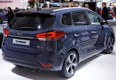 Kia Rondo Lives On As European Carens: 2012 Paris Auto Show