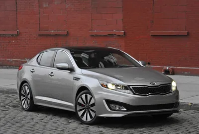 2011 Kia Optima Hybrid, an AutoWeek Drivers Log Car Review