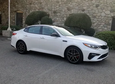 2016 Kia Optima SXL with 18x8.5 Rosenstein Cr and Kumho 245x35 on Lowering  Springs | 1733300 | Fitment Industries