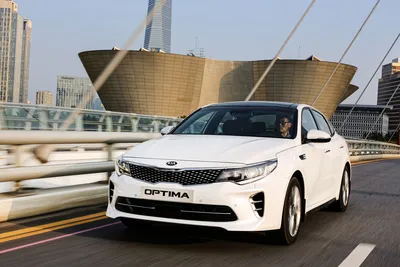 Kia Optima SW 1,7 CRDi GT Line Foto: Pontus Lundahl / TT / kod 10050 road,  traffic, cars, communication, transport Stock Photo - Alamy