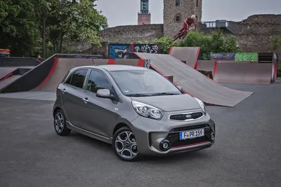 2015 kia picanto hi-res stock photography and images - Alamy