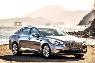 File:2012 Kia Quoris (KH) sedan (2012-10-26).jpg - Wikipedia