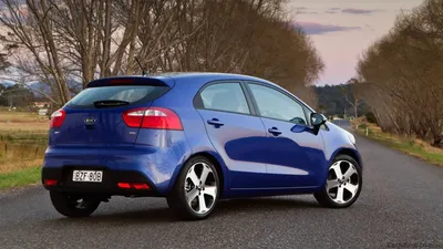 Kia Rio Hatchback 2011 Photo 02 | Car in pictures - car photo gallery