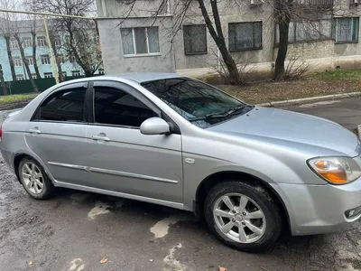 File:Kia Cerato SX LD PE Silver (2).jpg - Wikimedia Commons