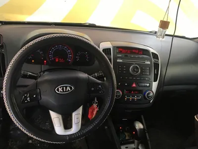 Kia Ceed 2011 красный 1.6 л. л. 2WD автомат с пробегом 108 000 км |  Автомолл «Белая Башня»