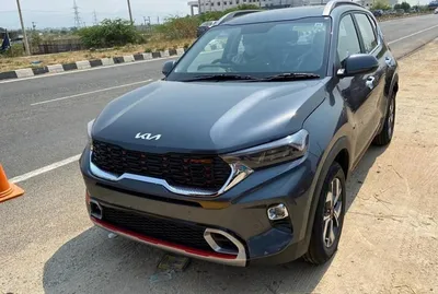 2024 Kia Sonet Facelift vs 2023 Kia Seltos: A Detailed Comparison of Price,  Powertrain, Specifications - Smartprix