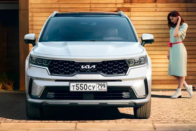 Kia Sorento 2024 - фото в новом кузове: салон, вид снаружи, багажник