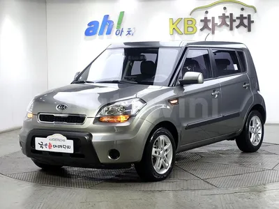 2011 Kia Soul with 18x9.5 35 MST Fiori and 215/40R18 Lionhart Lh-503 and  Air Suspension | Custom Offsets