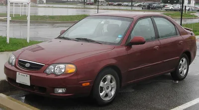 2009 Kia Spectra LX in Silver - Front angle view Stock Photo - Alamy