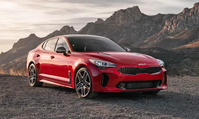 KIA Stinger 2023: фото в новом кузове