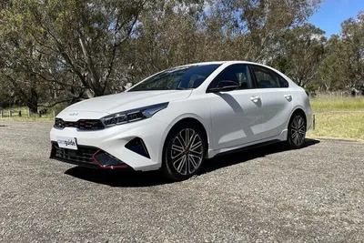 Just picked up my new KIA Cerato GT this weekend. First time buying a new  car and couldn't be happier with it. : r/kia