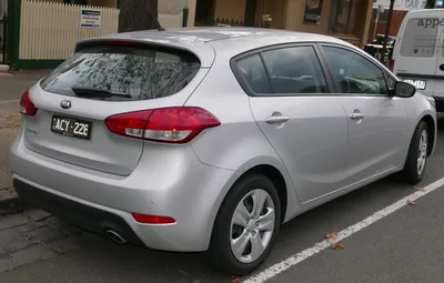 File:2014 Kia Cerato (YD MY15) S hatchback (2015-07-16) 02.jpg - Wikimedia  Commons