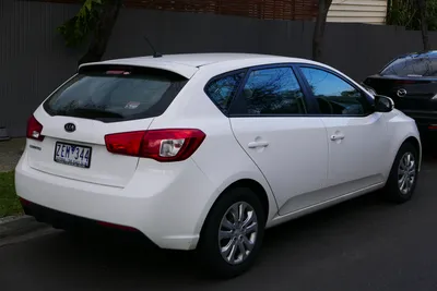 File:2012 Kia Cerato (TD MY13) Si hatchback (2015-06-03) 02.jpg - Wikimedia  Commons