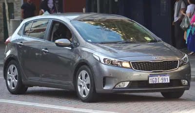 File:2016 Kia Cerato (YD MY17) S hatchback (2017-04-22).jpg - Wikipedia