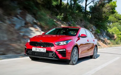 Kia Cerato 2024 - фото в новом кузове: салон, вид снаружи, багажник