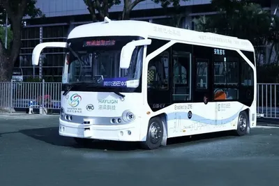 Китайские матрешки: беспилотные мини-автобусы в Китае вышли на маршрут —  Авторевю