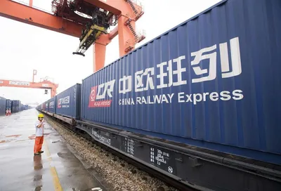 В Китае проходят испытания самой длинной модификации скоростного поезда  Fuxing | Пикабу