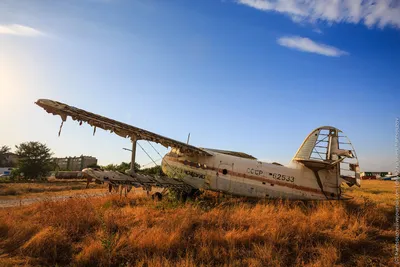 Кладбище самолётов. ультрареалистично…» — создано в Шедевруме