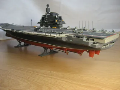 NEWSru.com :: Невезучий крейсер \"Адмирал Кузнецов\", который \"давно пора  разрезать\", надеются вернуть в строй после пожара с двумя погибшими