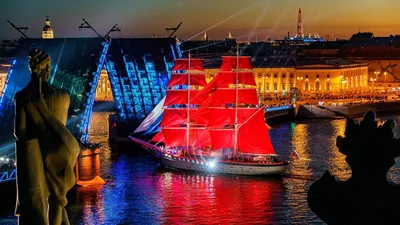 Бриг Алые паруса 2024 - главный парусник Санкт-Петербурга: маршрут  движения, где стоит