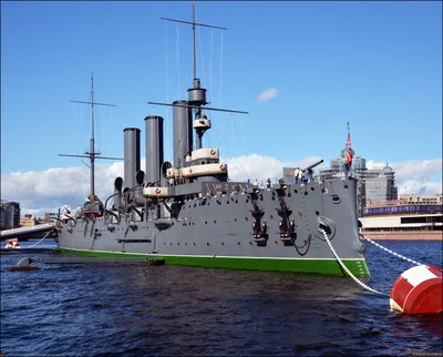 Легендарная «Аврора»: на крейсере жили крокодилы, а сам он маскировался под  «Варяг» - KP.RU